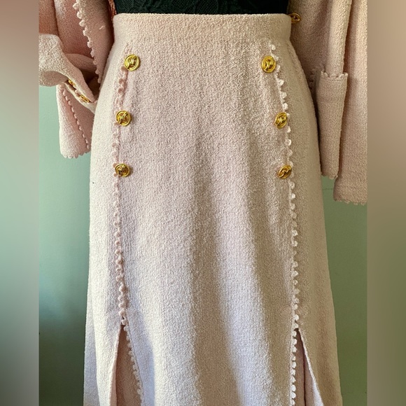 Vintage Adolfo Women’s Boucle Suit With Silk Blouse. EUC. - Picture 5 of 8